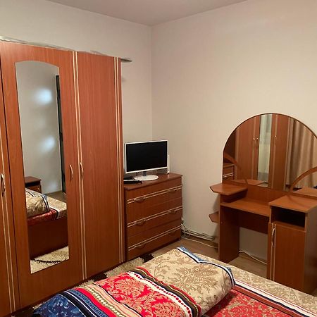 Apartament Петрошани Экстерьер фото