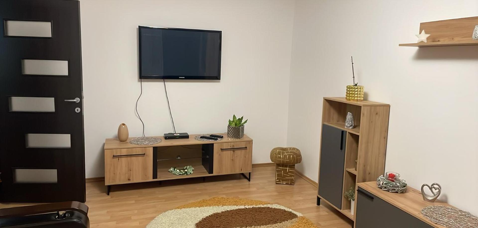 Apartament Петрошани Экстерьер фото