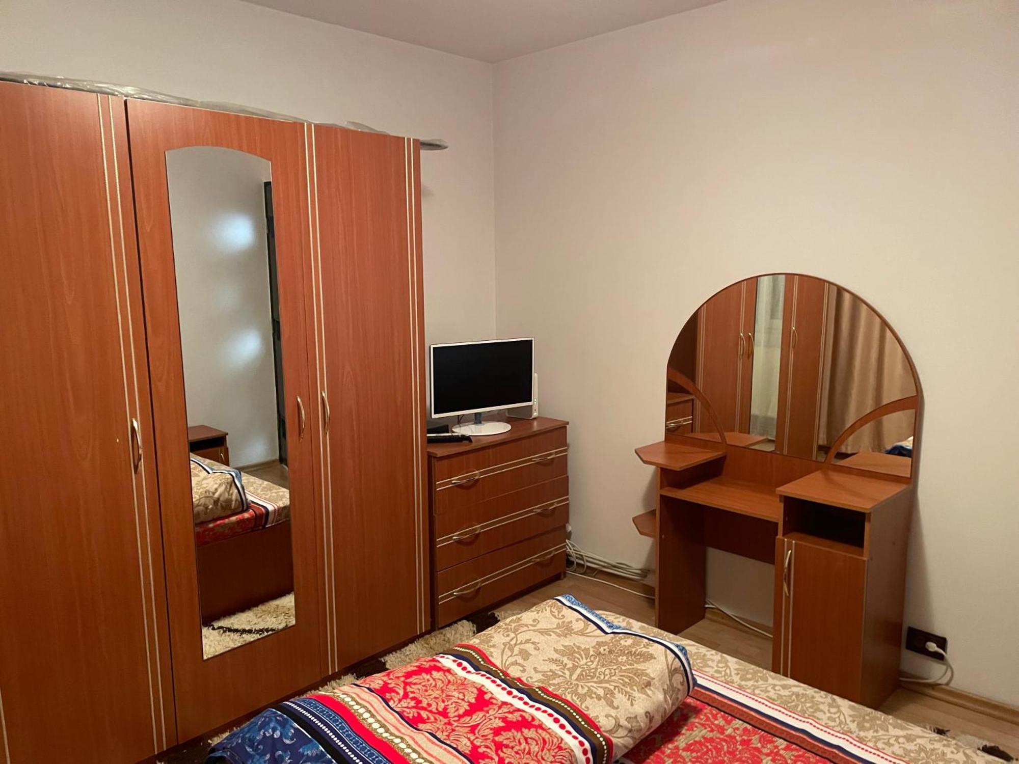 Apartament Петрошани Экстерьер фото